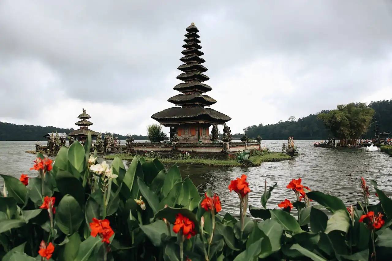 ulun danu temple