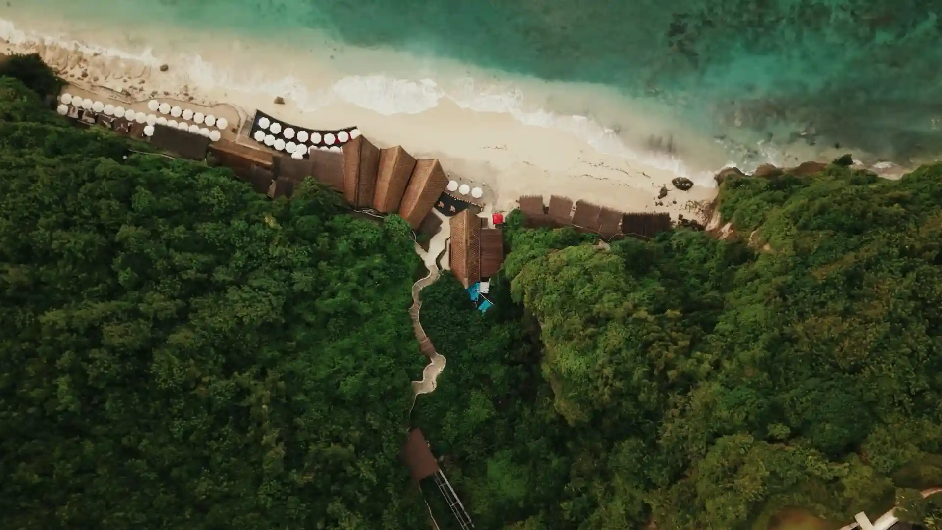 enjoy your weekend at sunday beach club bali